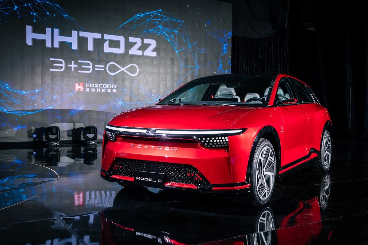 フォックストロンのクロスオーバーSUV「モデルB」