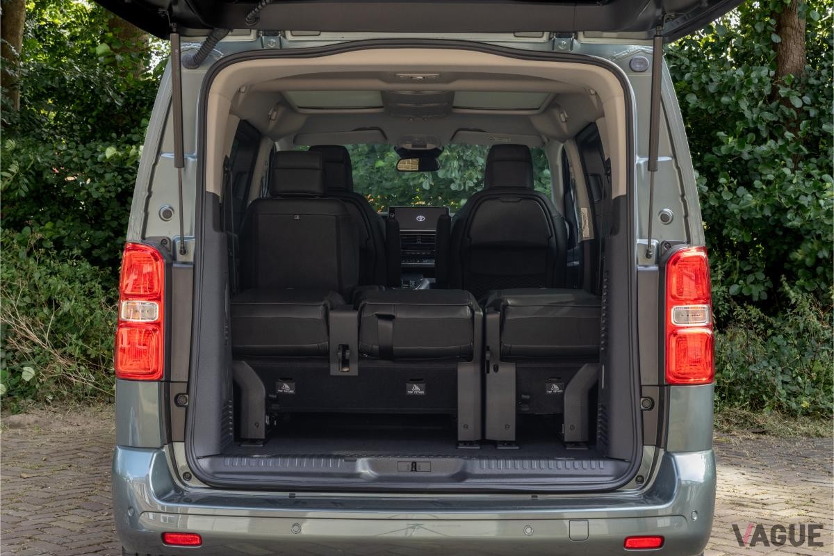 トヨタの欧州向けミニバン「プロエース・ヴァーソ」