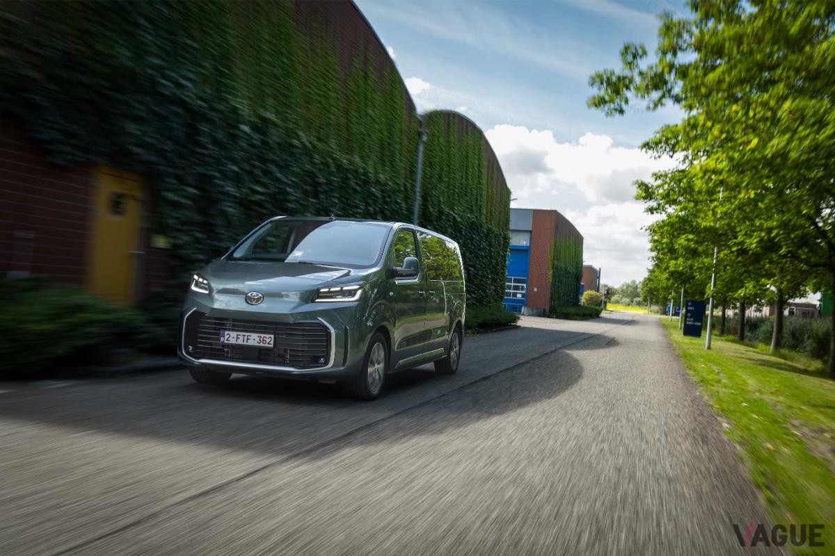 トヨタの欧州向けミニバン「プロエース・ヴァーソ」