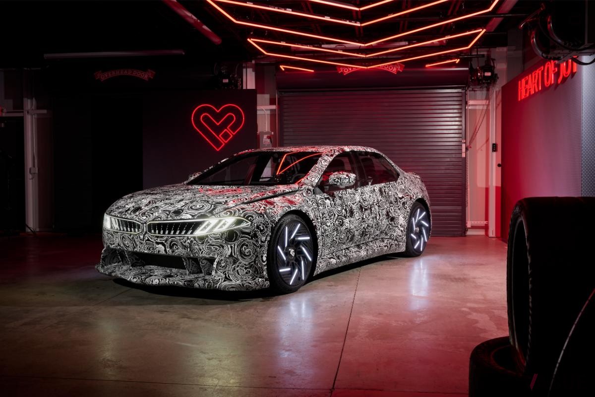 高性能EVのコンセプトカー「BMW ヴィジョン・ドライビング・エクスペリエンス」
