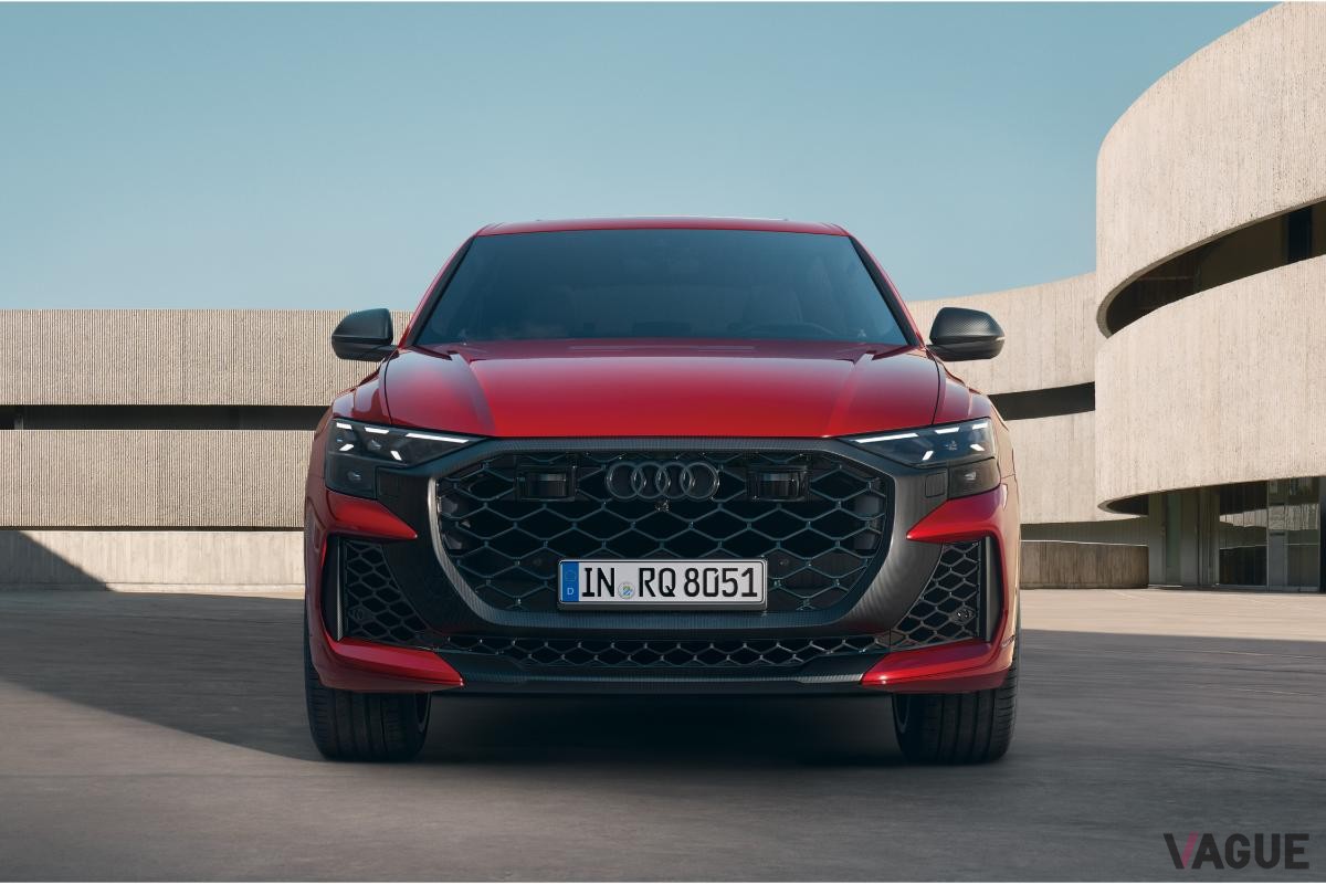 国内導入されたアウディ新型「RS Q8パフォーマンス」