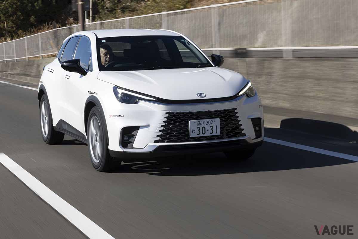 ヨコハマの新プレミアムSUV用タイヤ「アドバンV61」を装着して一般道をテスト