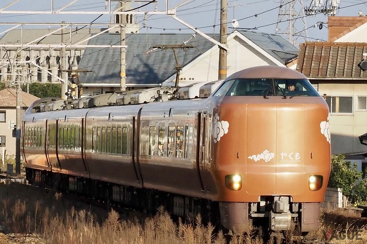 JR西日本「無限大パス」は別途特急券を購入すれば在来線特急に乗ることができる。新幹線は利用できない