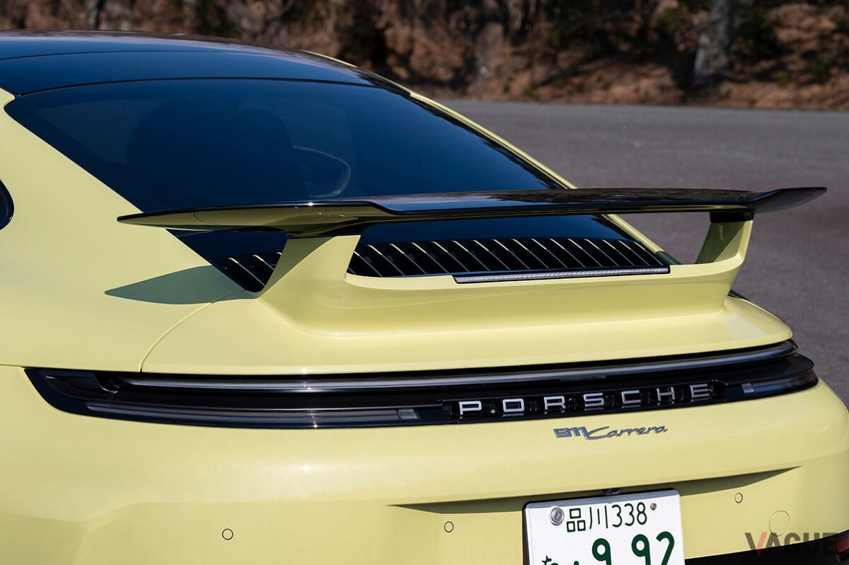 最新のポルシェ「911カレラ」