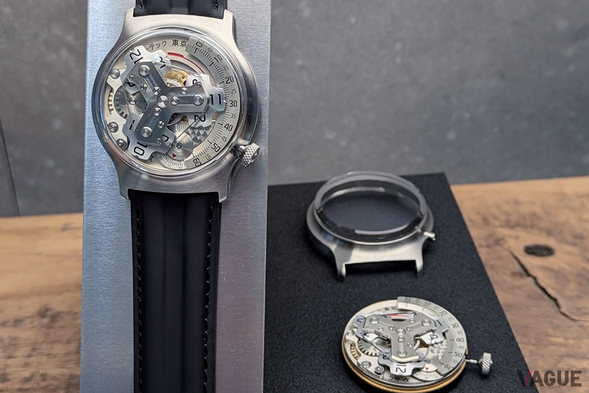 「大塚ローテック　5号改」 自動巻き、SSケース、ケース径：40.5mm、ケース厚：12.2mm、カーフレザーストラップ、日常生活防水、ムーブメント：MIYOTA90S5＋自社製サテライトアワーモジュール、毎時28,800振動、パワーリザーブ約40時間、税込価格：748,000円（抽選販売）。