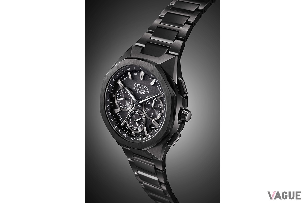 八角形ベゼルの角にフィットするケースの稜線、そこからバンドへと一体感あるデザインが美しい