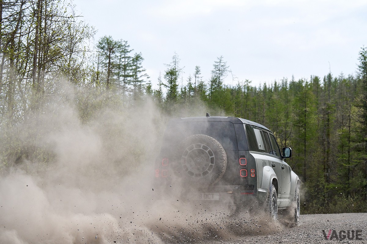 新型「ディフェンダーOCTA」