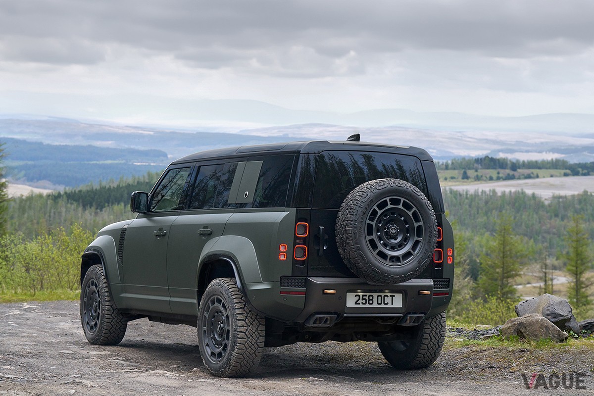 新型「ディフェンダーOCTA」