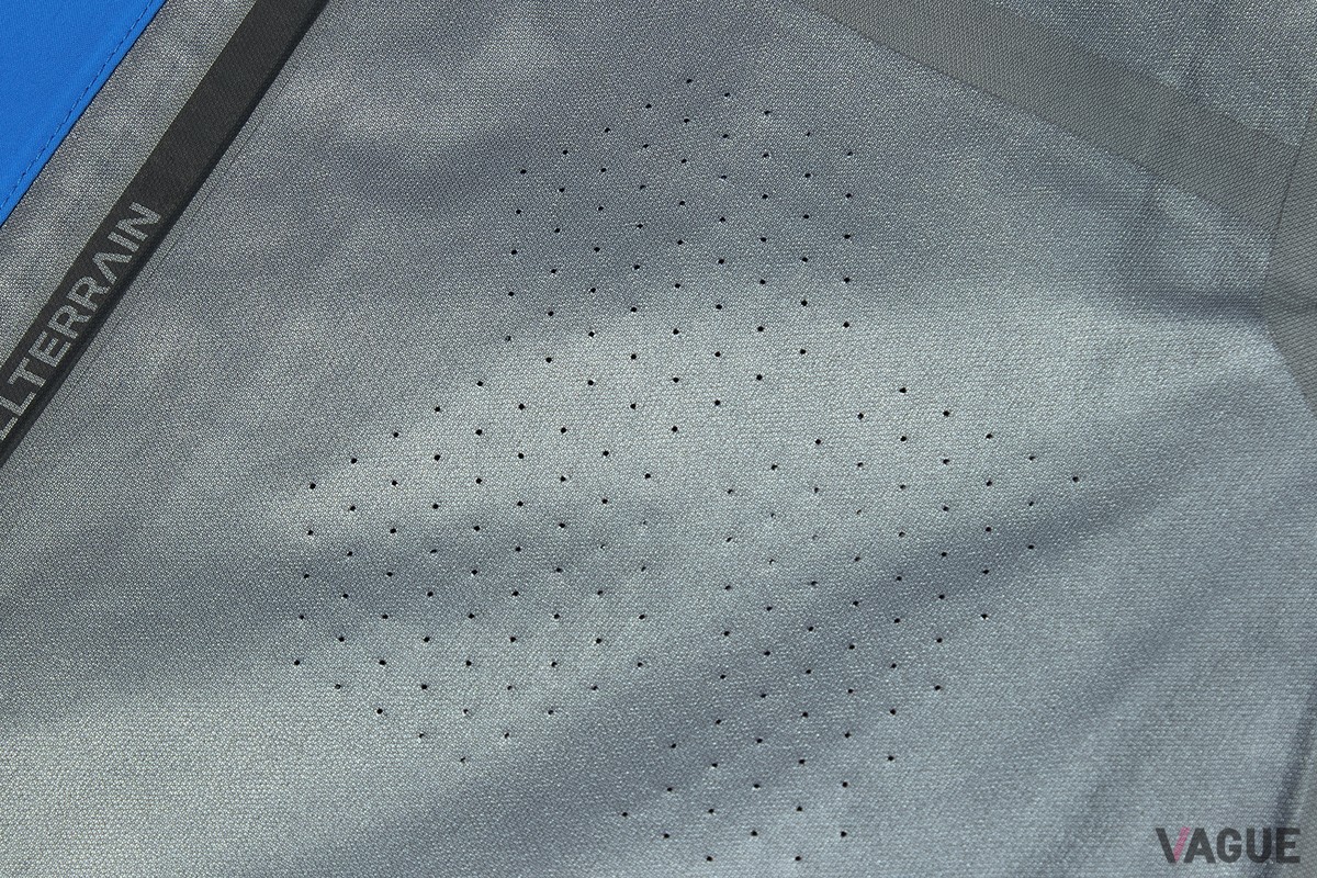 GORE-TEX SHELL JACKET “ZENCHIKEI”