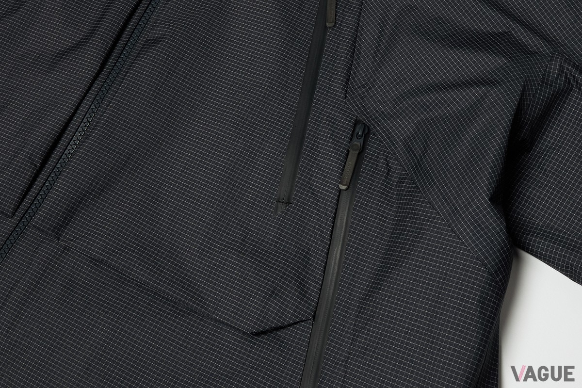 GRID SHELL JACKET “ZENCHIKEI”