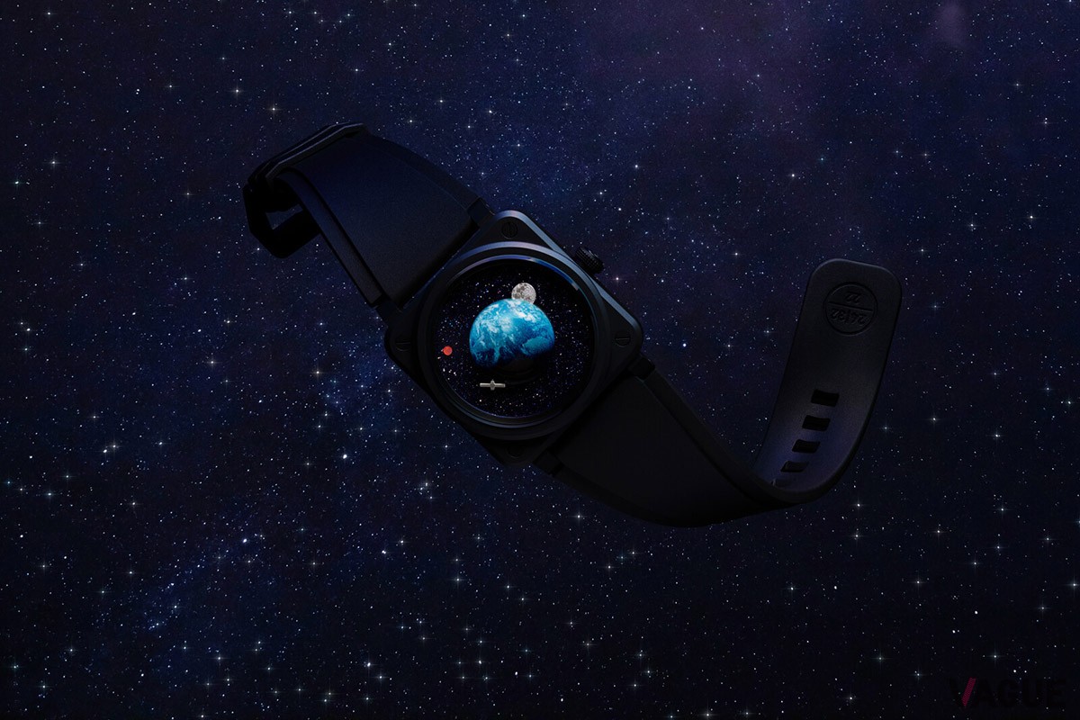 ダイヤル背景はアベンチュリンで星空を表現