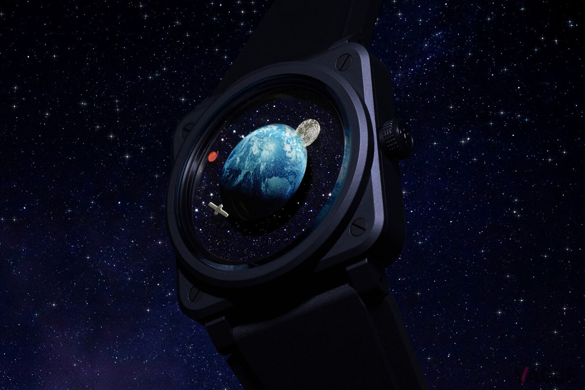 ダイヤル背景はアベンチュリンで星空を表現