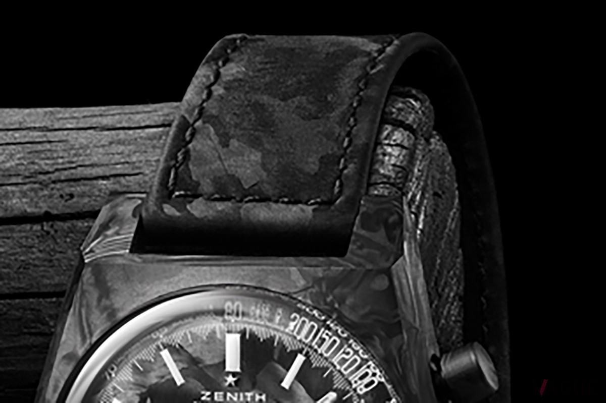 カーボンによる恩恵でこれまでのコラボ復刻モデルで最軽量を実現