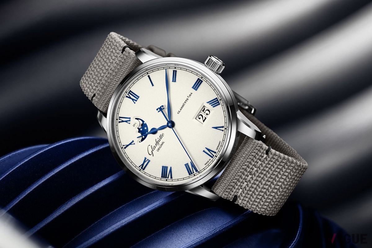 エルツ山地の豊かな鉱床からインスピレーションを得たフロステッドシルバー