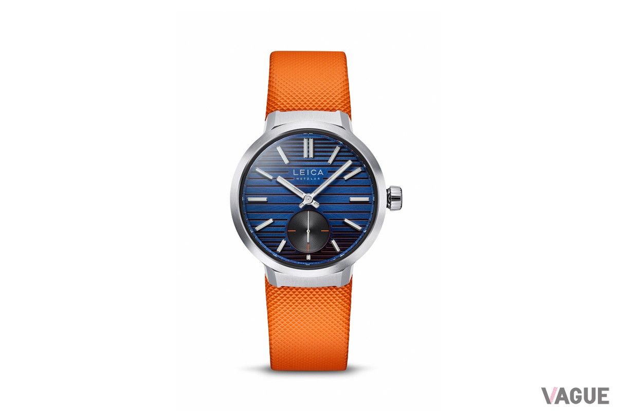 鮮やかなオレンジと個性的な“Clou de Paris”のパターンを装着した「ライカZM 12 Steel Blue Orange」
