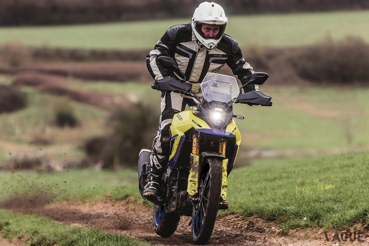 スズキ「Vストローム800DE」の2025年モデル