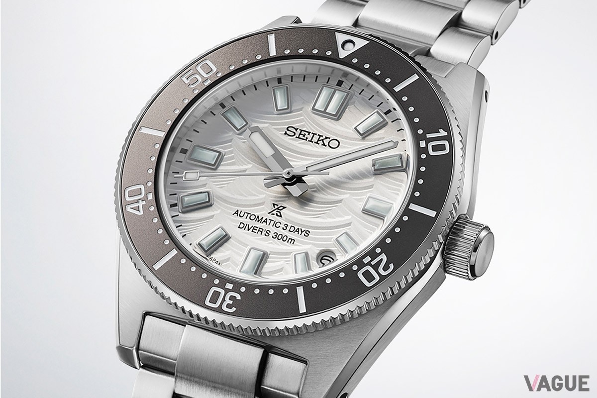 シルバーカラーのダイヤルが目を引く「SBDC213」は、1965年に発表されたセイコー初のダイバーズウオッチをベースにアップデートしたデザイン
