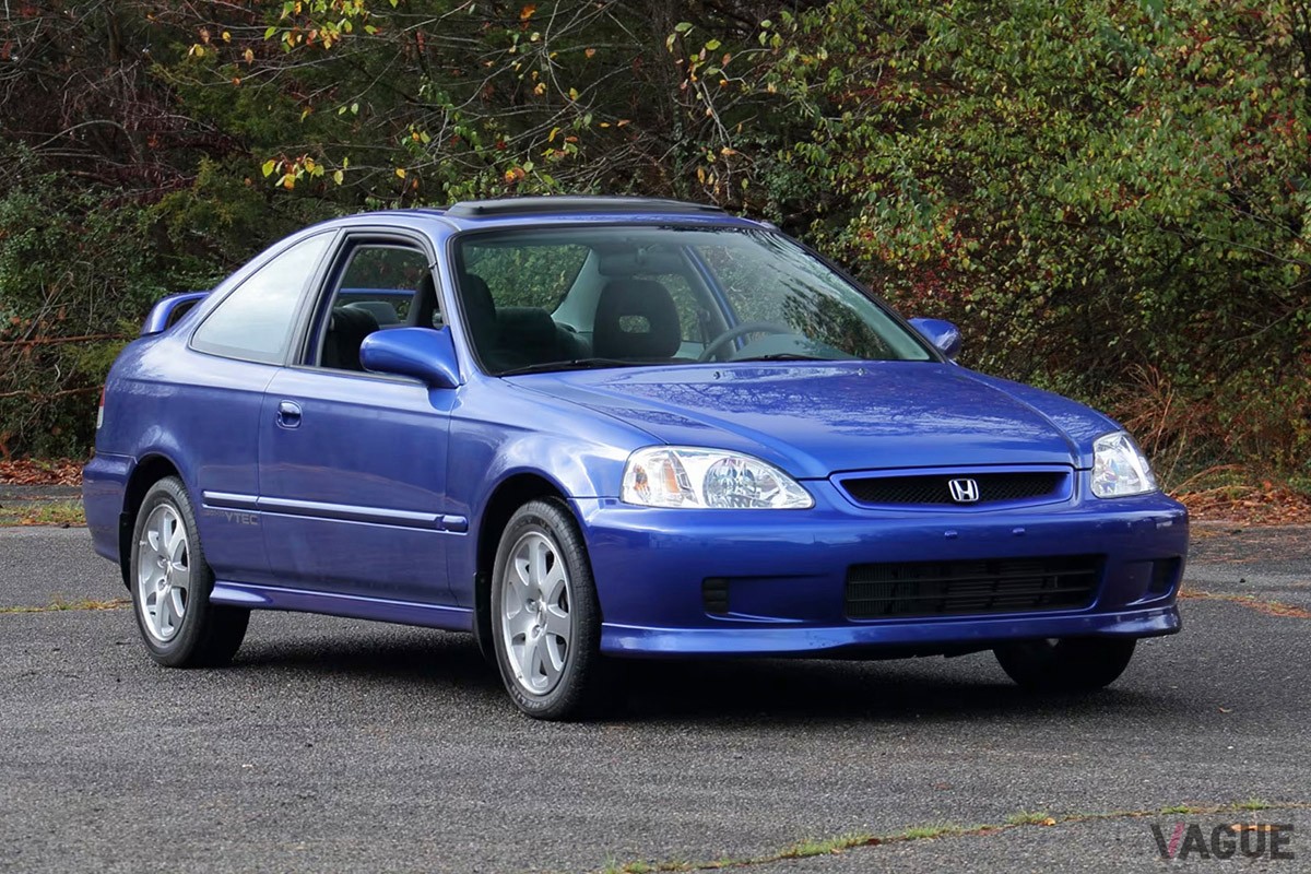 6万6000ドルで落札された2000年式の2代目ホンダ「シビック クーペ Si」（C）Mecum Auctions.