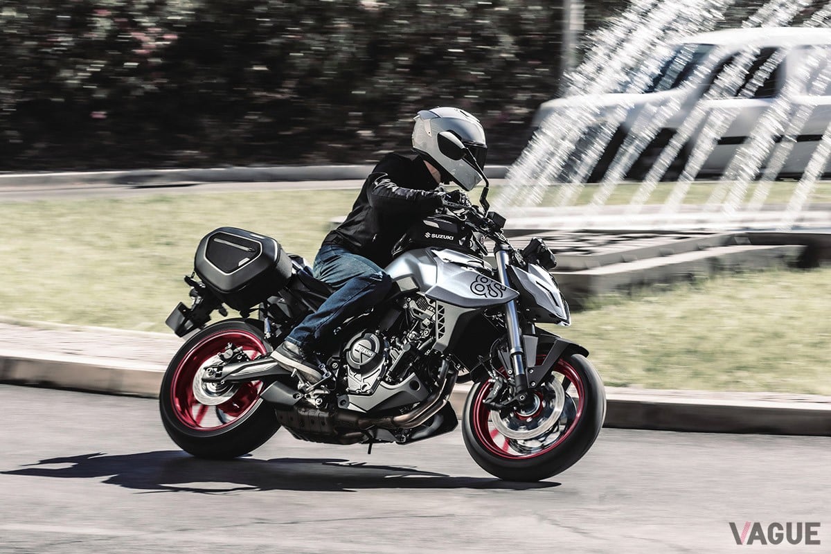 スズキ「GSX-8S」