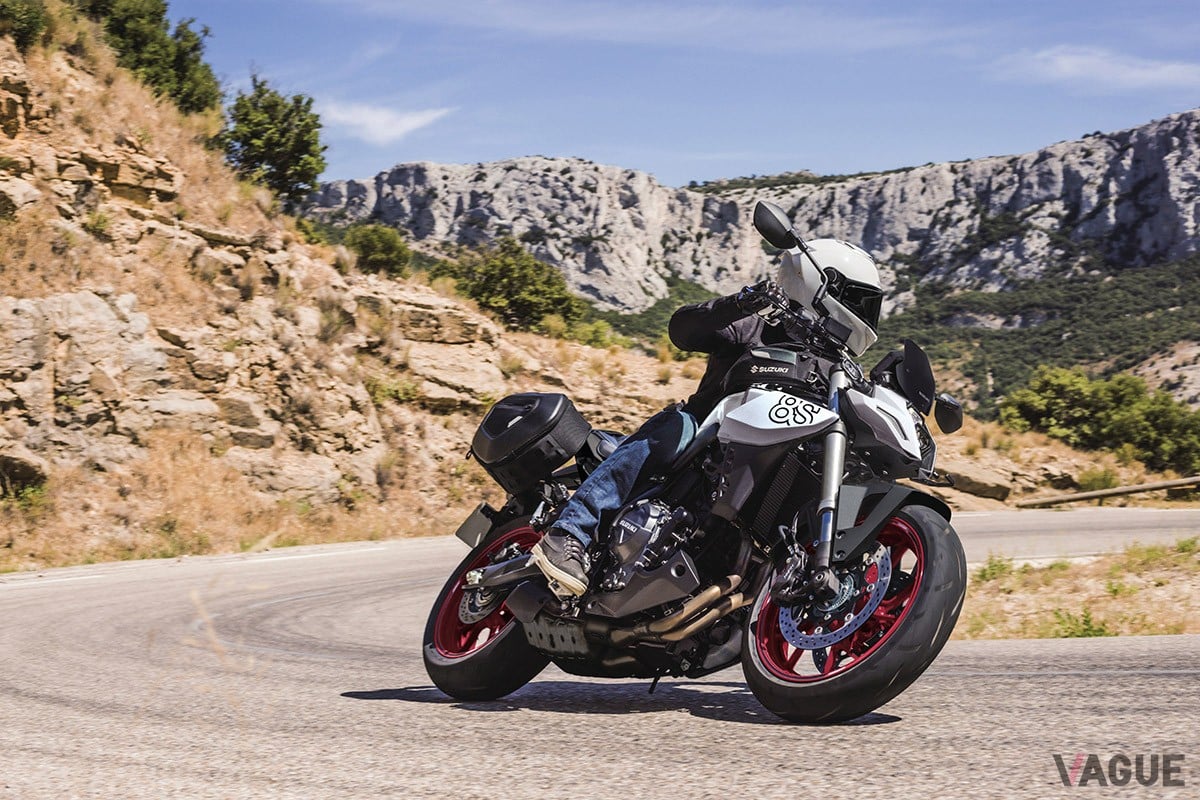 スズキ「GSX-8S」