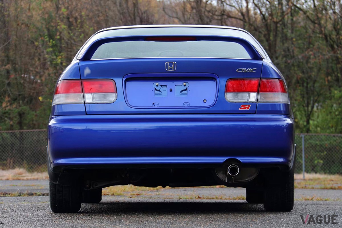 6万6000ドルで落札された2000年式の2代目ホンダ「シビック クーペ Si」（C）Mecum Auctions.