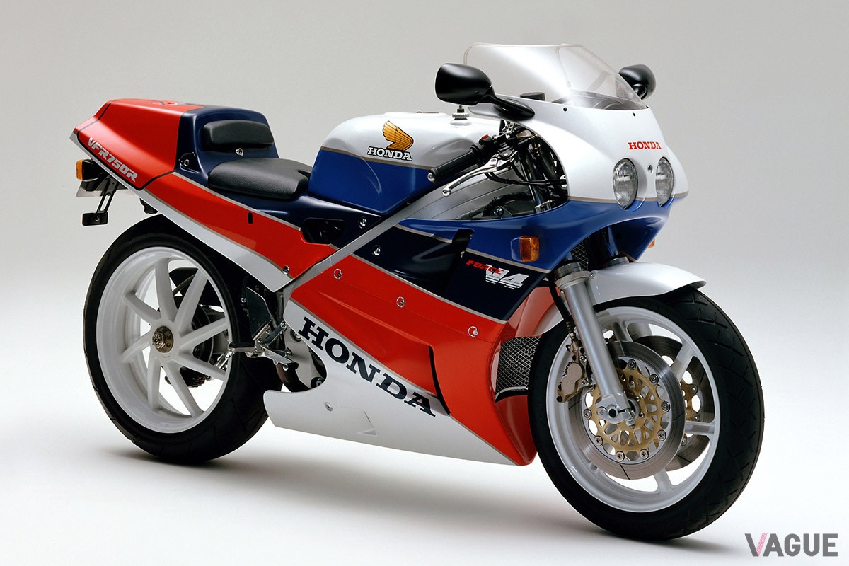 ホンダが1987年に発売した「VFR750R」