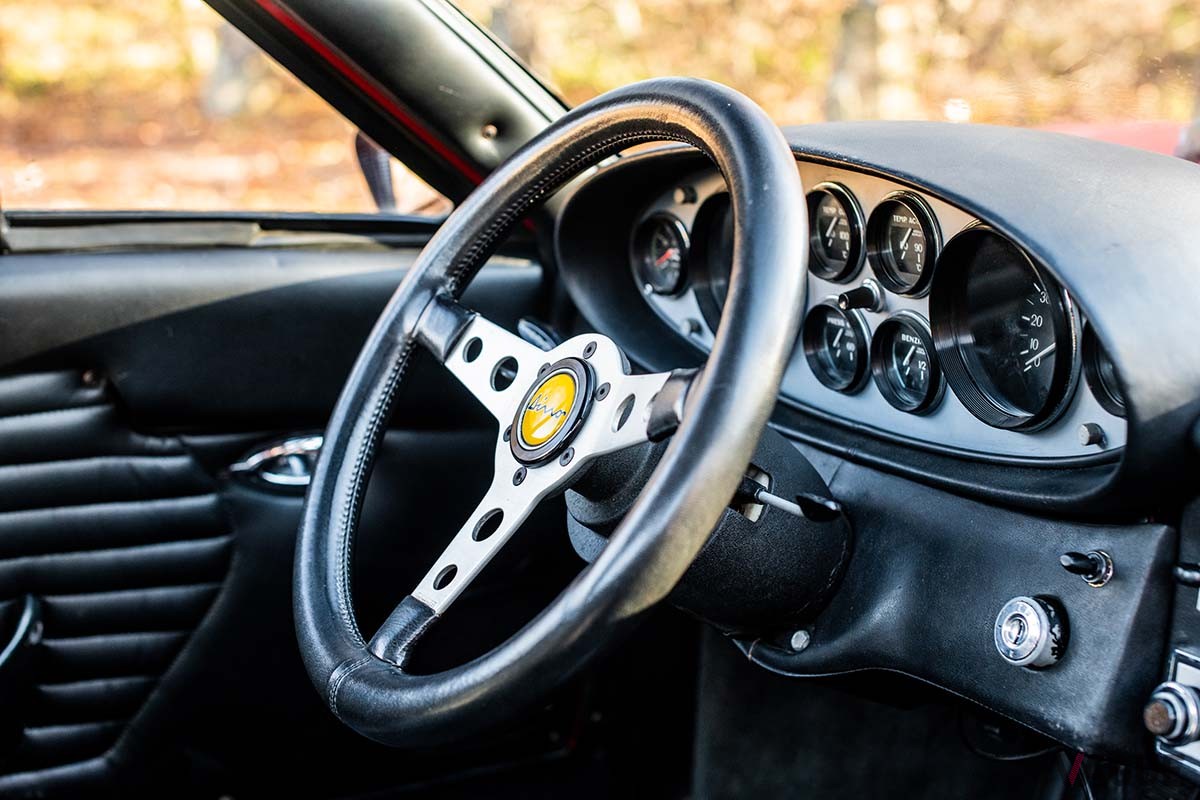 オークションに登場した1972年製フェラーリ「ディーノ246GT」Remi Dargegen(c)2024 Courtesy of RM Sotheby's