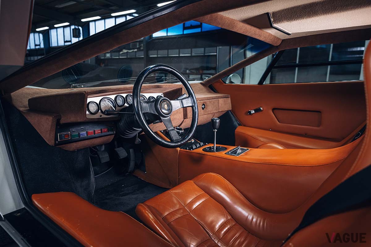 およそ1億2800万円で落札された1975年製「ランボルギーニ・カウンタックLP400」Keno Zache(c)2024 Courtesy of RM Sotheby's