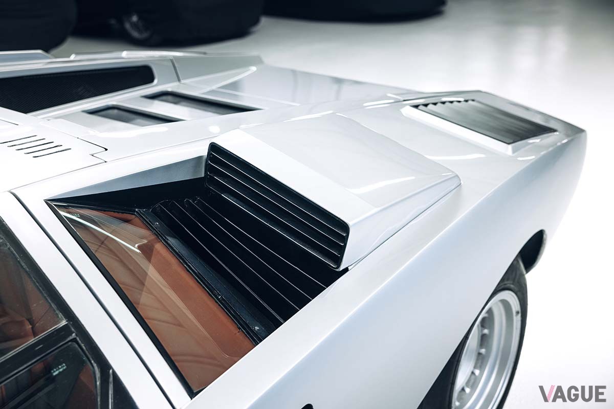 およそ1億2800万円で落札された1975年製「ランボルギーニ・カウンタックLP400」Keno Zache(c)2024 Courtesy of RM Sotheby's