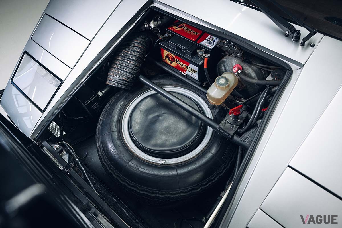 およそ1億2800万円で落札された1975年製「ランボルギーニ・カウンタックLP400」Keno Zache(c)2024 Courtesy of RM Sotheby's