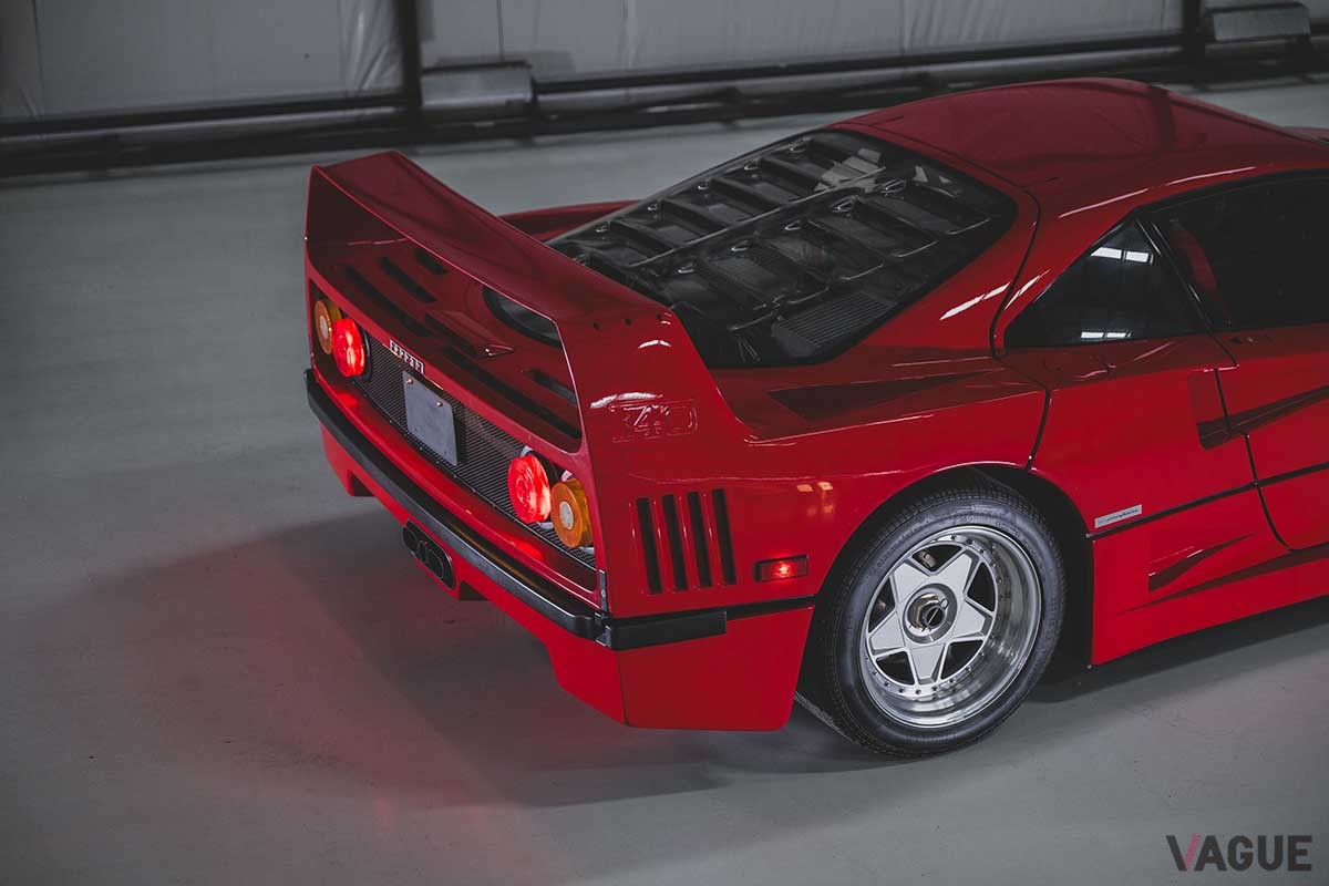 オークションで358万ドル（約5億3342万円）で落札された1991年式フェラーリ「F40」 Darin Schnabel(c)2025 Courtesy of RM Sotheby's