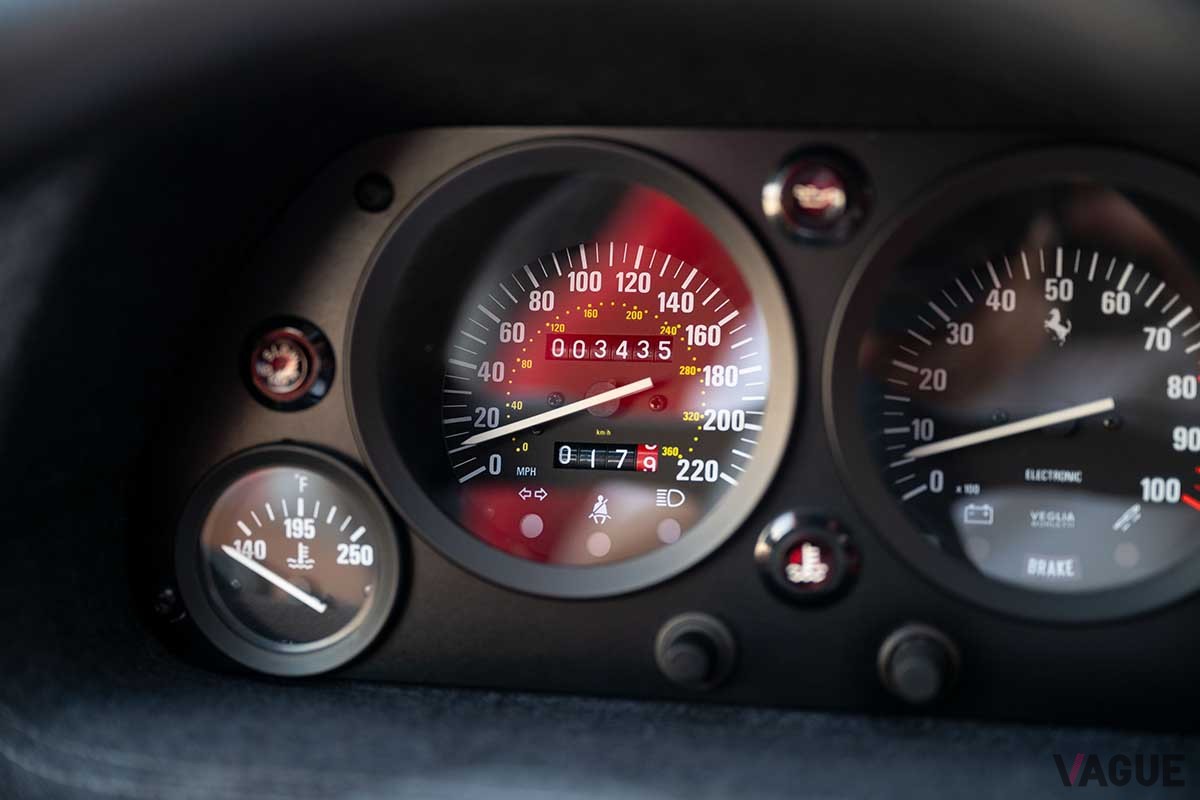 オークションで358万ドル（約5億3342万円）で落札された1991年式フェラーリ「F40」 Darin Schnabel(c)2025 Courtesy of RM Sotheby's