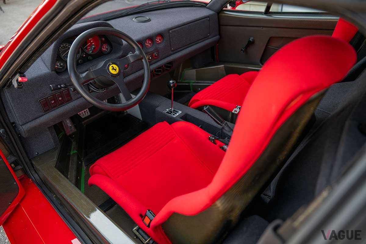 オークションで358万ドル（約5億3342万円）で落札された1991年式フェラーリ「F40」 Darin Schnabel(c)2025 Courtesy of RM Sotheby's