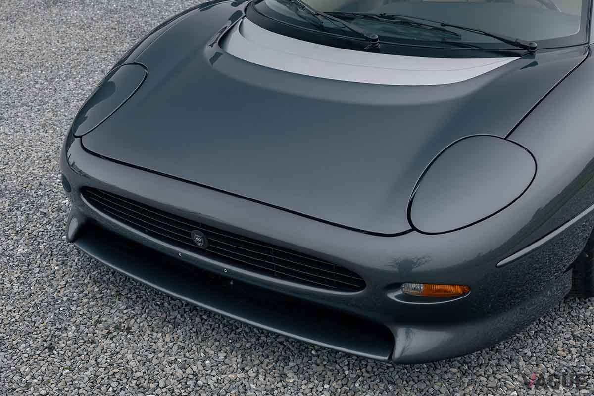 オークションに出品、約6670万円で落札された1993年式ジャガー「XJ220」Justin Schmoeller(c)2025 Courtesy of RM Sotheby's