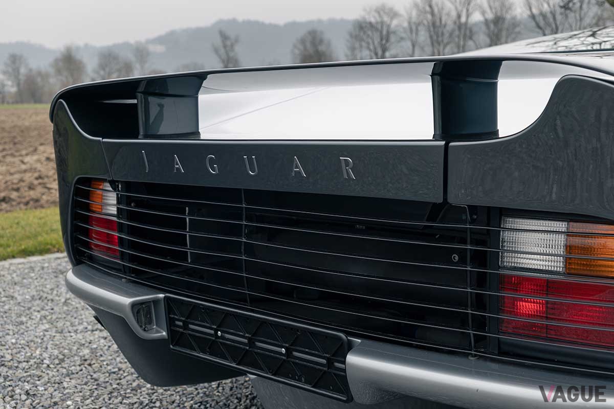 オークションに出品、約6670万円で落札された1993年式ジャガー「XJ220」Justin Schmoeller(c)2025 Courtesy of RM Sotheby's