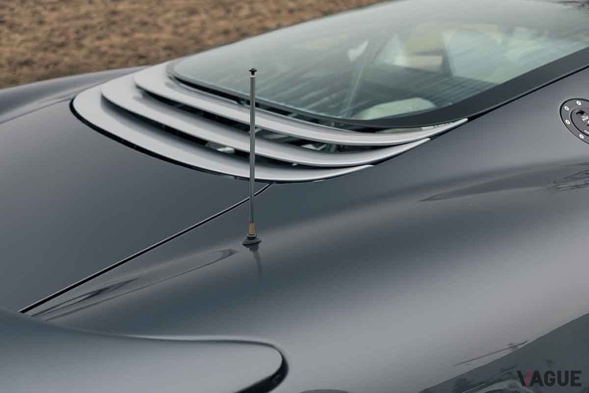 オークションに出品、約6670万円で落札された1993年式ジャガー「XJ220」Justin Schmoeller(c)2025 Courtesy of RM Sotheby's
