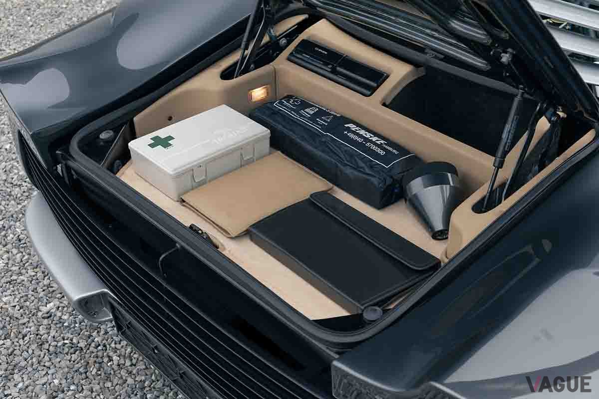 オークションに出品、約6670万円で落札された1993年式ジャガー「XJ220」Justin Schmoeller(c)2025 Courtesy of RM Sotheby's