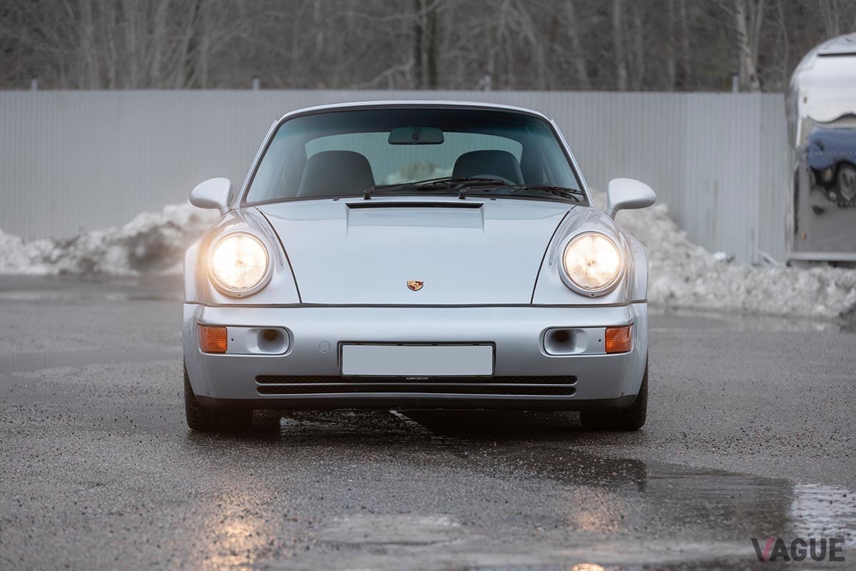 オークションに出品された1993年式ポルシェ「911ターボS ライトウエイト」Simon Hamelius(c)2025 Courtesy of RM Sotheby's