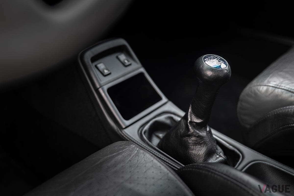 オークションに出品された1993年式ポルシェ「911ターボS ライトウエイト」Simon Hamelius(c)2025 Courtesy of RM Sotheby's