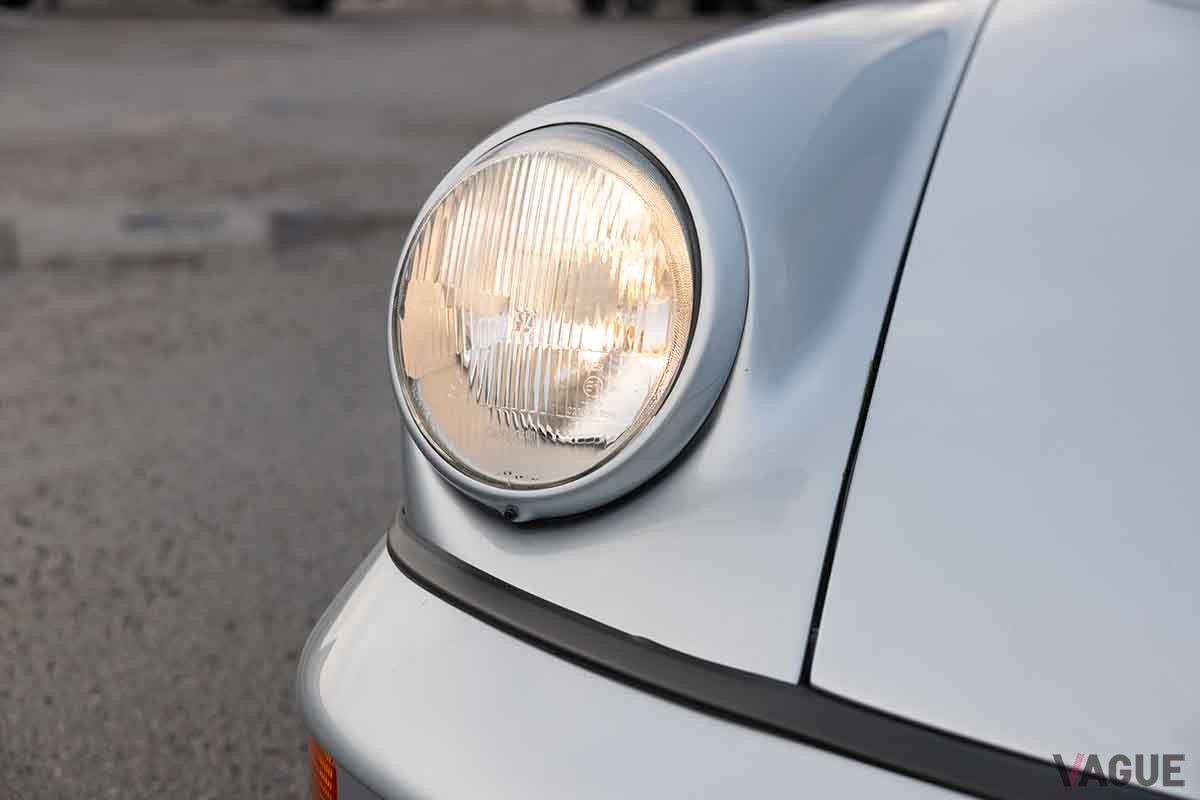 オークションに出品された1993年式ポルシェ「911ターボS ライトウエイト」Simon Hamelius(c)2025 Courtesy of RM Sotheby's