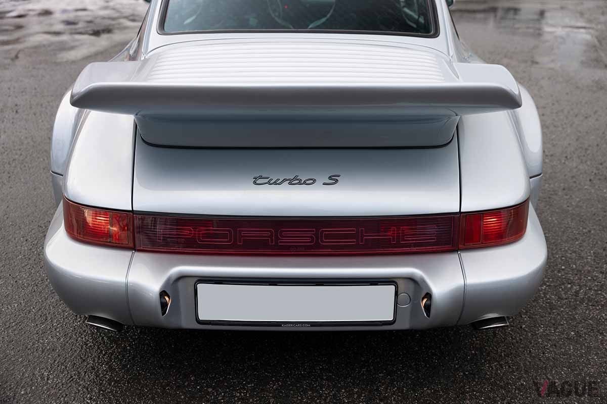 オークションに出品された1993年式ポルシェ「911ターボS ライトウエイト」Simon Hamelius(c)2025 Courtesy of RM Sotheby's