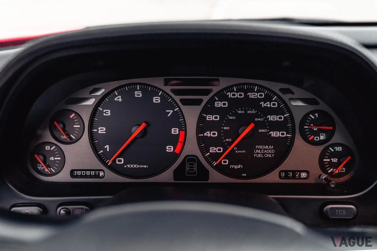 1999年式アキュラ「NSX ザナルディ・エディション」のインテリア