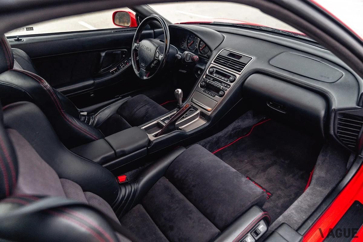 1999年式アキュラ「NSX ザナルディ・エディション」のインテリア