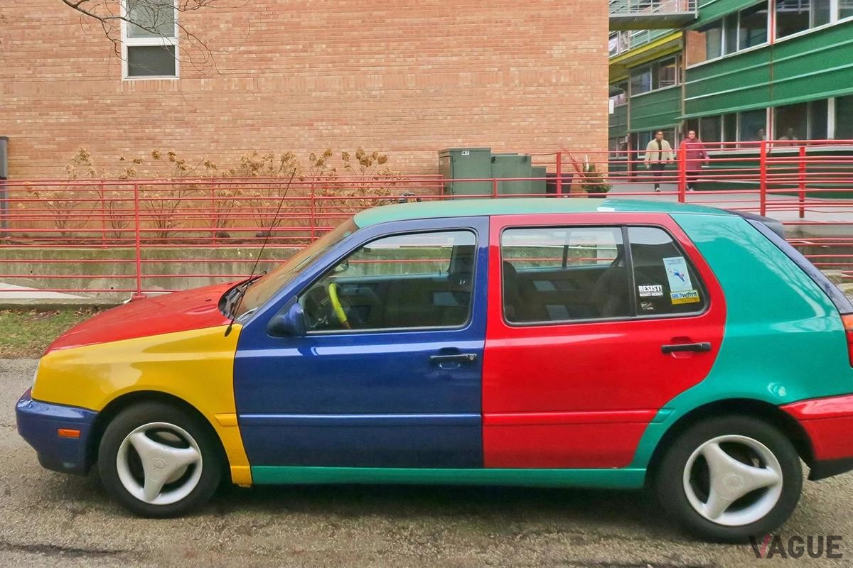 VWアメリカが製造したカラフルなゴルフIII「ゴルフ・ハーレクイン」