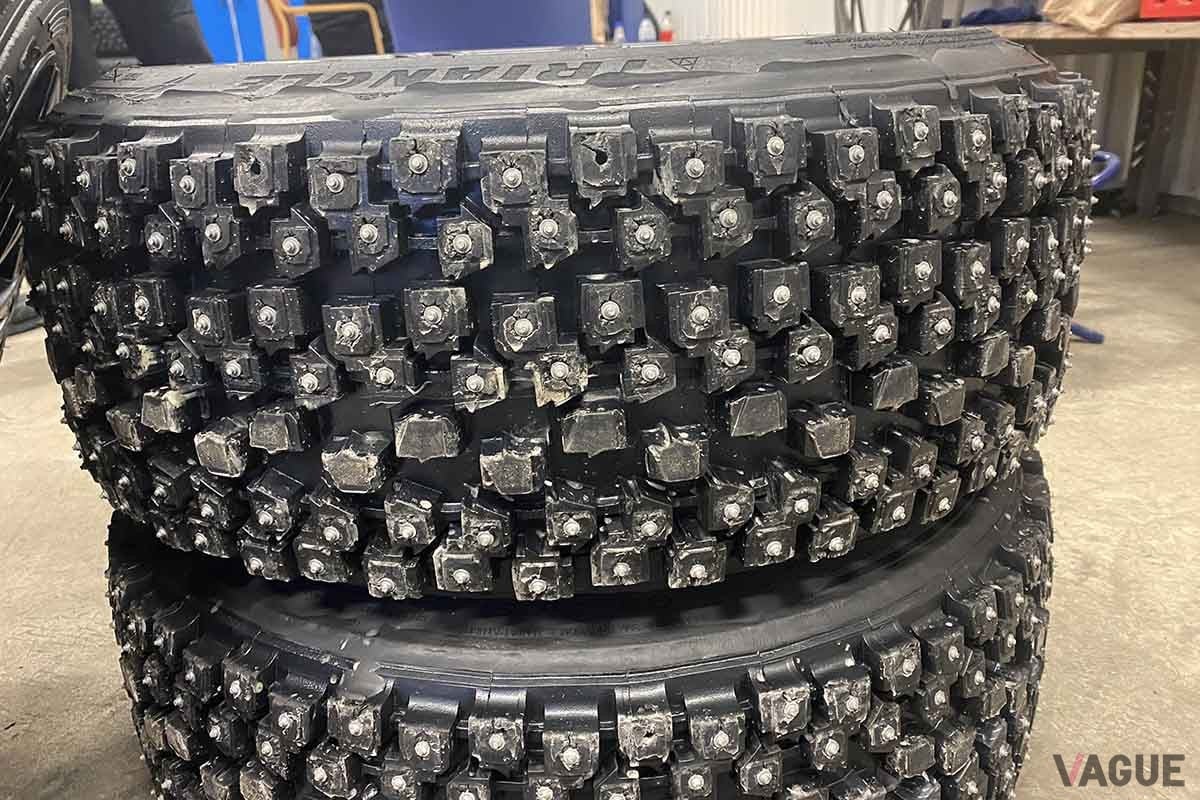 日本では見なくなったスパイクタイヤだが、北欧ではまだ一般的に使われている