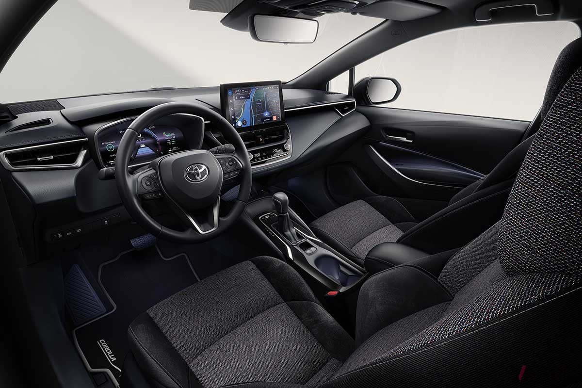 2025年モデルのトヨタ新型「カローラ」