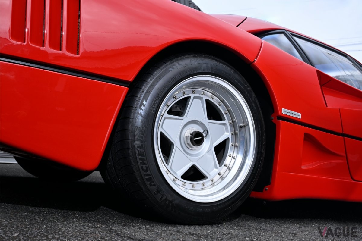 フェラーリ「F40ライトウェイト」