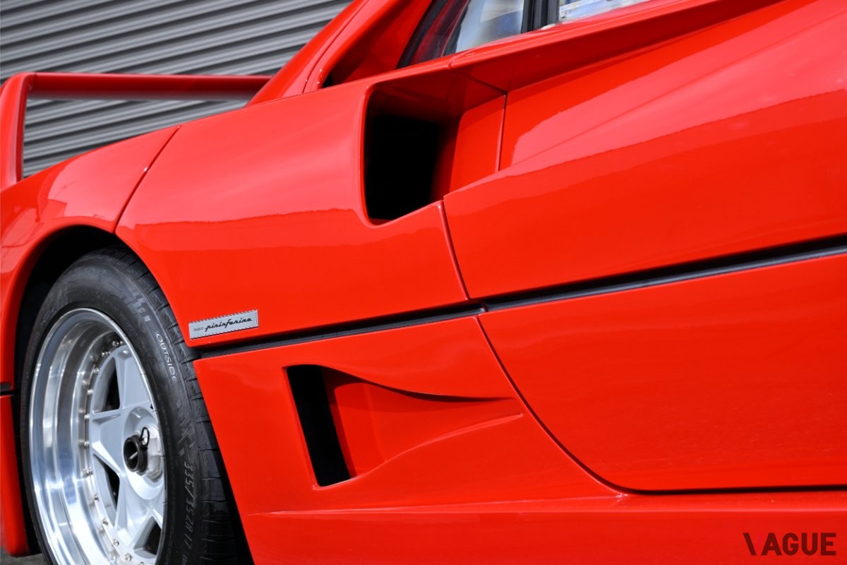 フェラーリ「F40ライトウェイト」