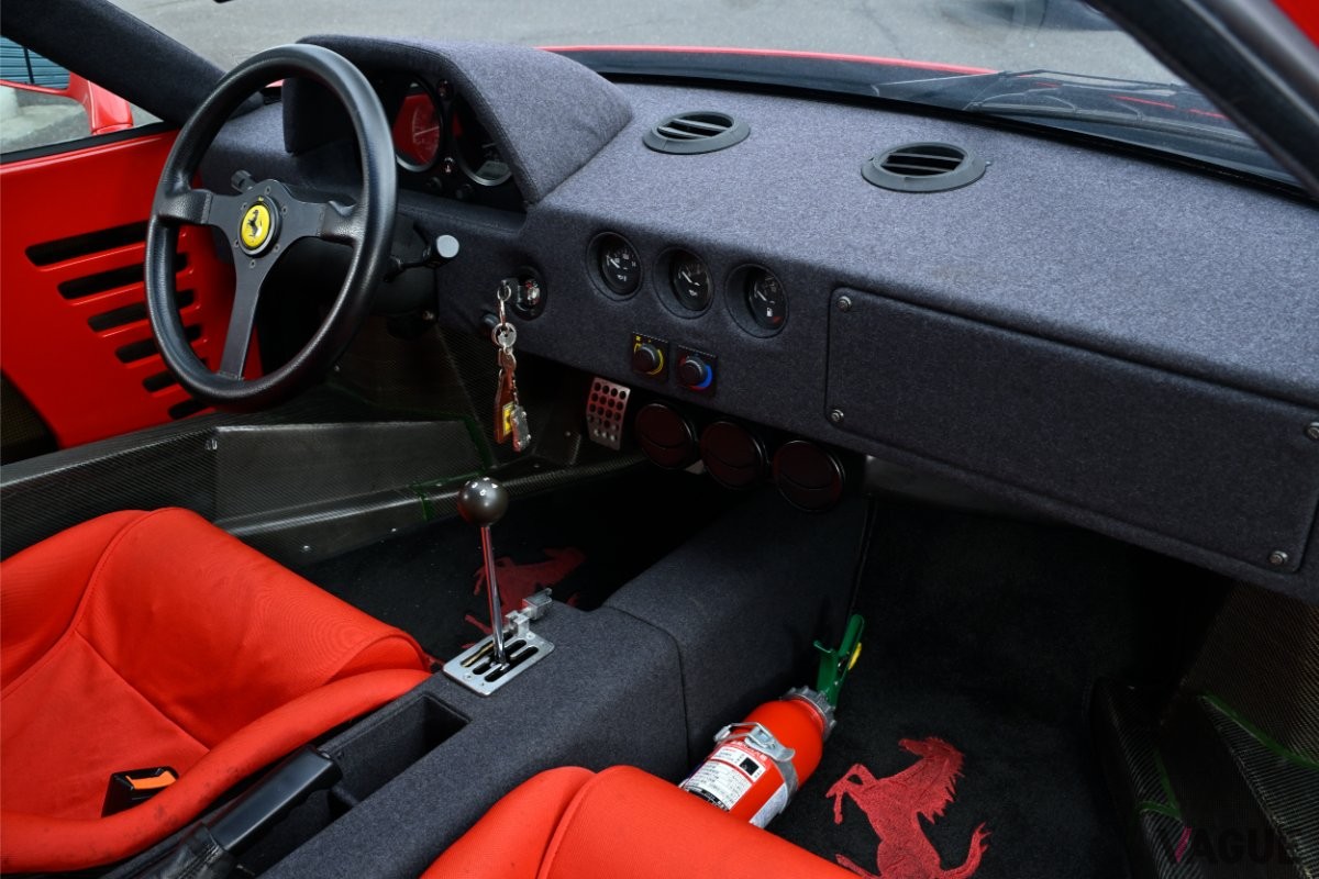フェラーリ「F40ライトウェイト」