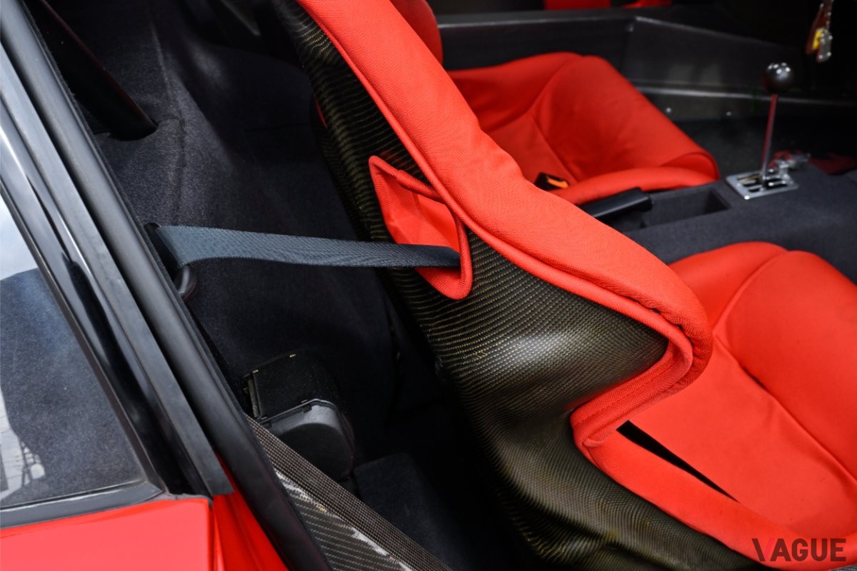 フェラーリ「F40ライトウェイト」